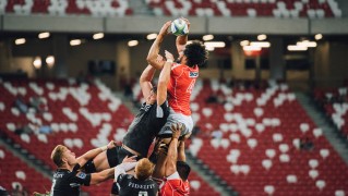 世界羽毛球锦标赛男子团体冠军奖杯叫，世界羽毛球锦标赛男子团体冠军的奖杯是？